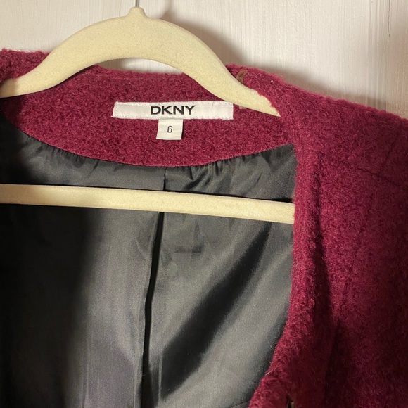 DKNY boucle jacket with cute leather details - Picture 7 of 8